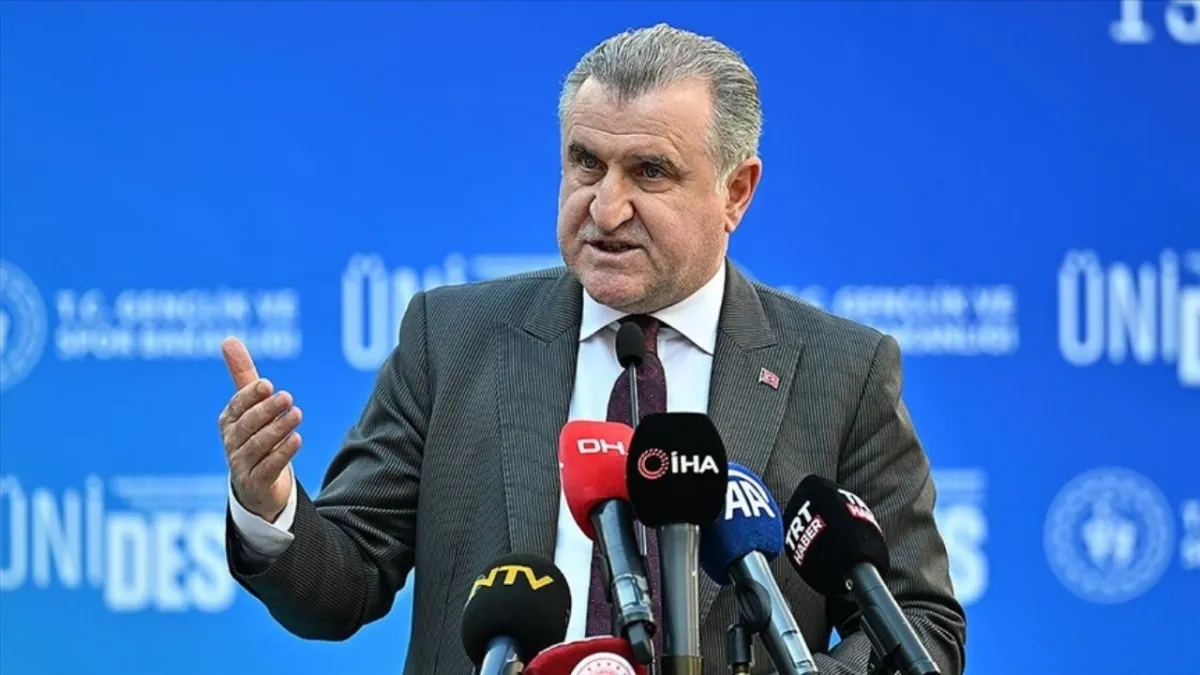 Bakan Bak'tan toplumsal sorumluluk mesajı ve 30 milyon lira destek sürprizi haberinin görseli