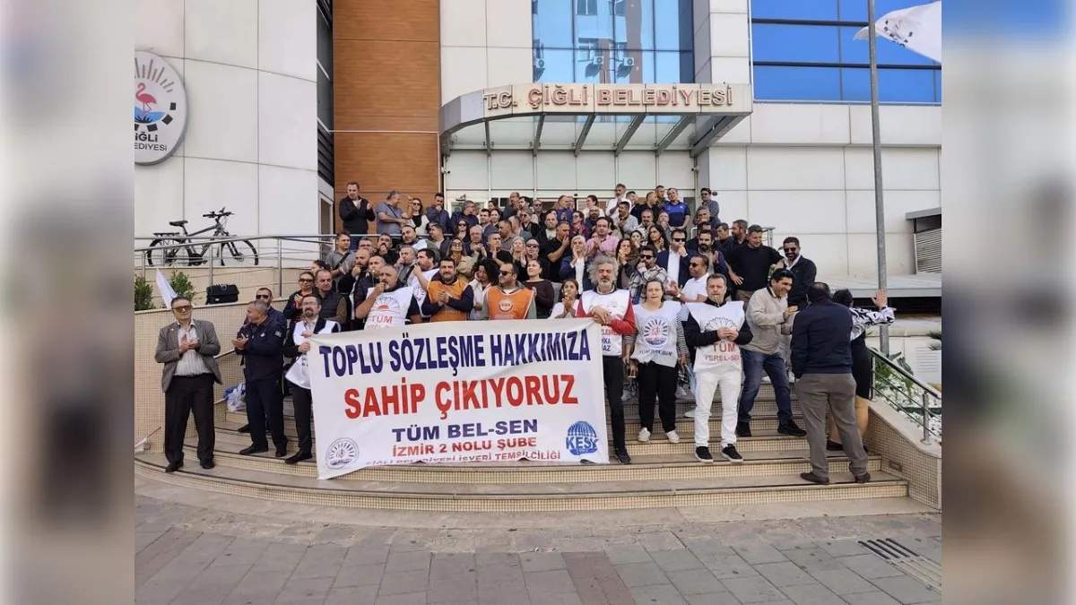 Çiğli Belediyesi’nde memurlar TİS alacakları için eylemde haberinin görseli