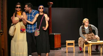 Güzelbahçe’de tiyatro gecesi