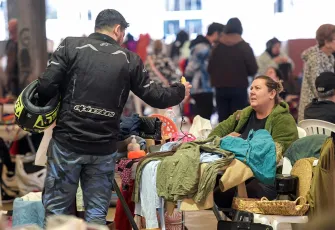 İkinci El Pazarı İzmir’in 5 ilçesin dayanışmayı büyütüyor