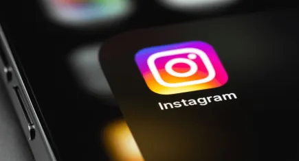 Instagram’dan yeni özellik: Geçmişte izlediğiniz Reels videolarına kolayca ulaşabilmek artık mümkün