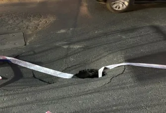 İstanbul Kağıthane’de ana cadde çöktü