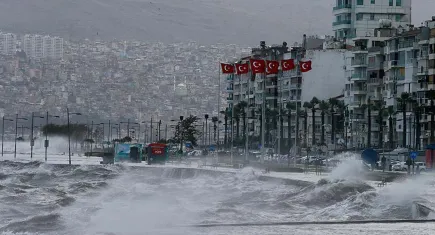 İzmir için fırtına uyarısı: O saatlere dikkat