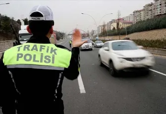 Yeni trafik eylem planı askıya alındı: Sürücü cezalarında artış planı geri çekildi