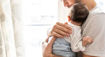 Doğum ve babalık izni süreleri artıyor! Ebeveynlere kritik destek paketi yolda..