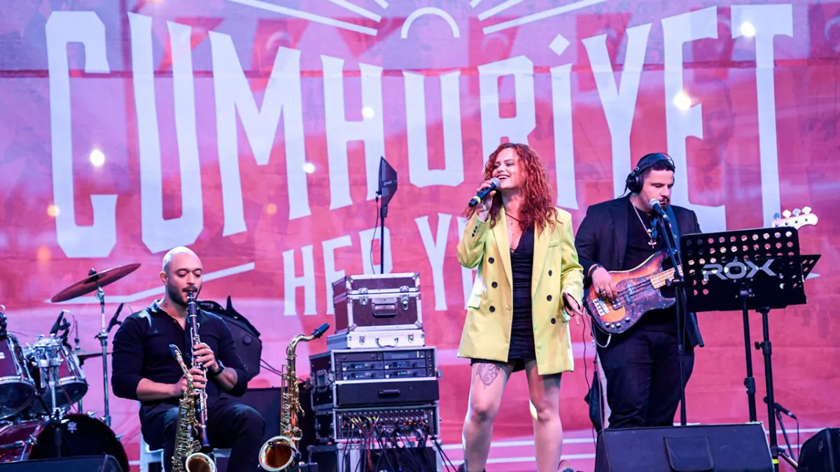 İzmir’de ‘Cumhuriyet Her Yerde’ kutlamaları devam ediyor: Adres bu kez Tire haberinin görseli