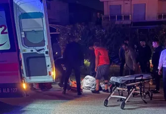 İzmir haber: Çeşme’de otomobil ile motosiklet çarpıştı! 1 ölü, 1 yaralı