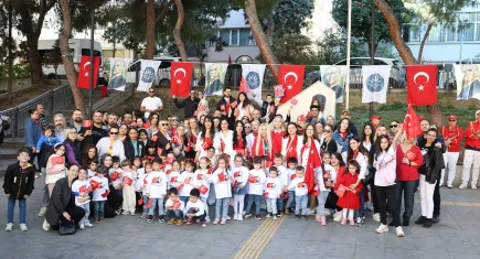 Cumhuriyet 'Sevgi' ile yeşeriyor 