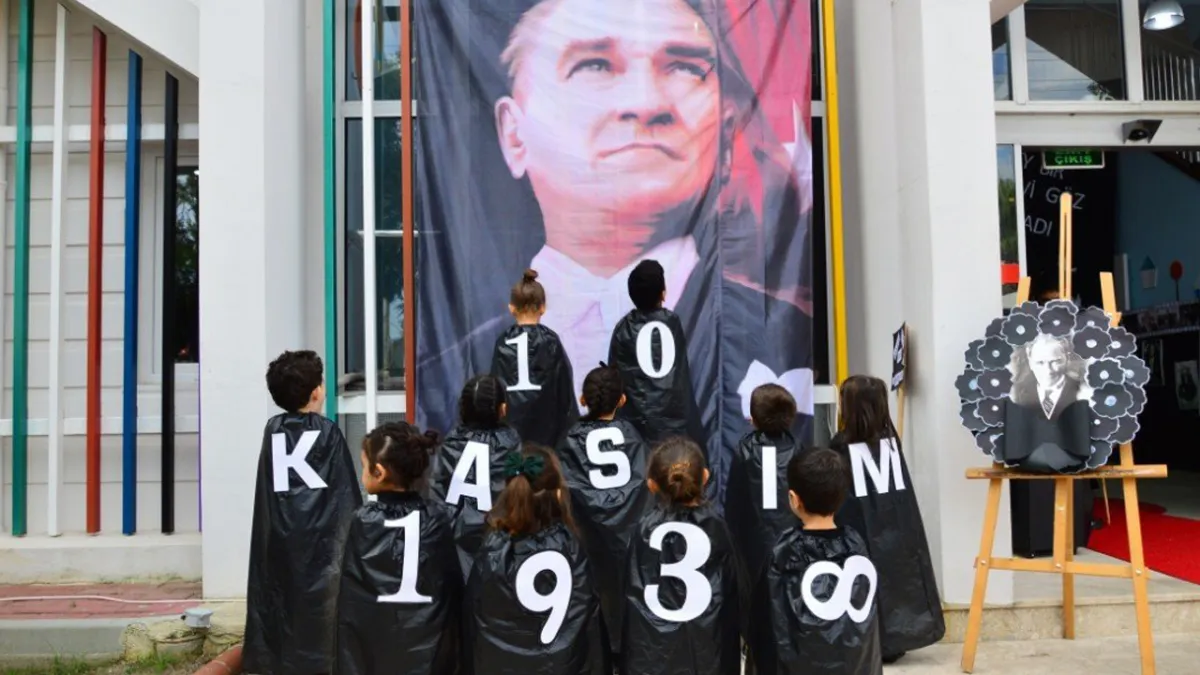 EBSO Başkanı'ndan 10 Kasım tepkisi: Ara Tatil Kararı Büyük Bir Yanlış haberinin görseli