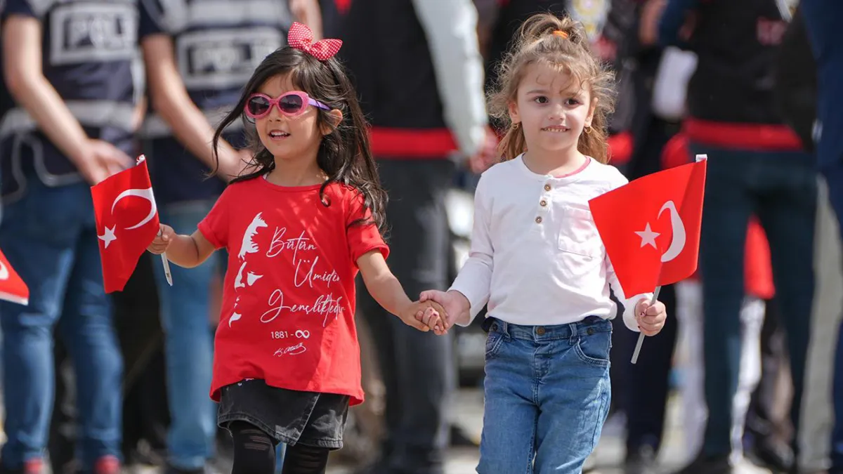 Eğitim-İş’ten Cumhuriyet mesajı: İnsanlık tarihinin en büyük devrimlerinden biri haberinin görseli