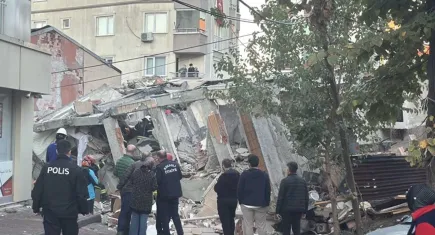 Gebze'de çöken binadan acı haber geldi: 2 kişinin cansız bedenine ulaşıldı!