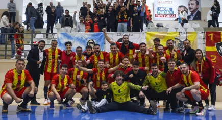 Göztepe hentbolda dört dörtlük