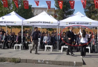 İstiklal Marşı okurken ağladı