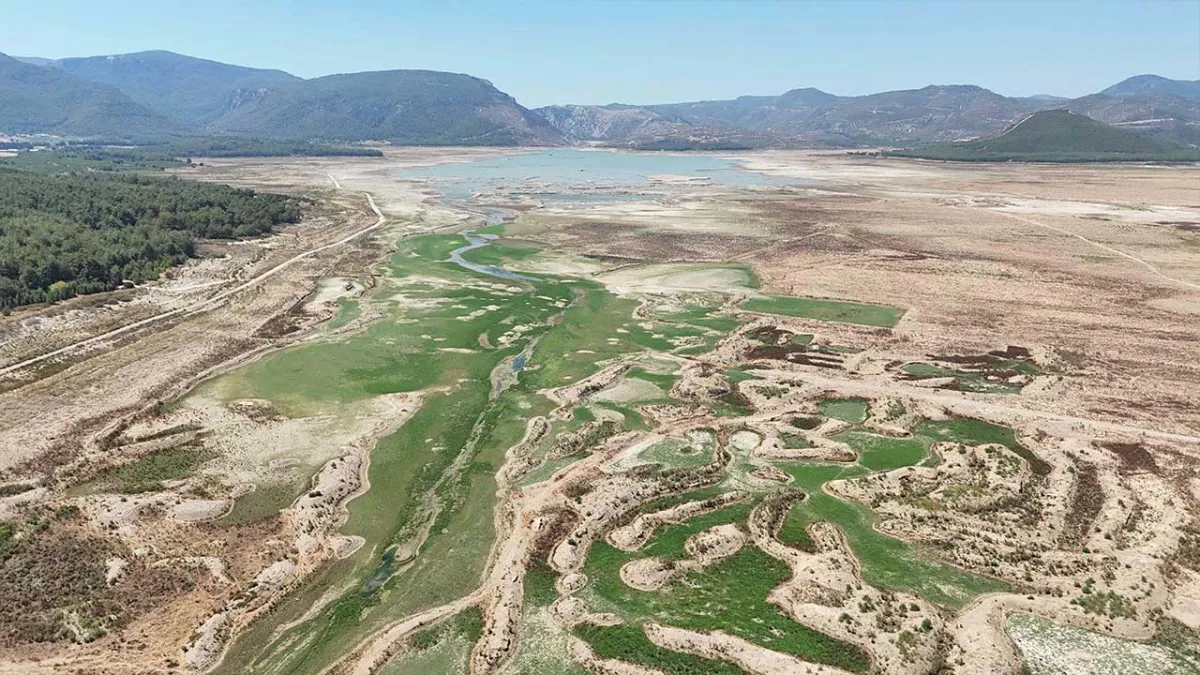 İzmir’de sel ve kuraklık aynı anda yaşanabilir haberinin görseli
