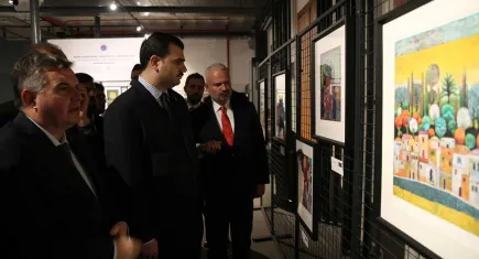 AK Parti Genel Sekreteri İnan, İzmir Kültür Yolu Festivali’ndeki sergileri gezdi