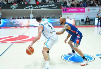 Aliağa Petkimspor, Avrupa’da lideri devirdi 