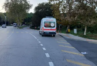 Ambulansın çarptığı üniversite öğrencisi öldü