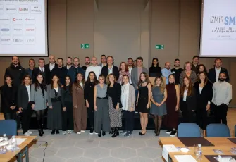 İzmir SMD üyeleri ile sektör firmalarını bir araya getirdi