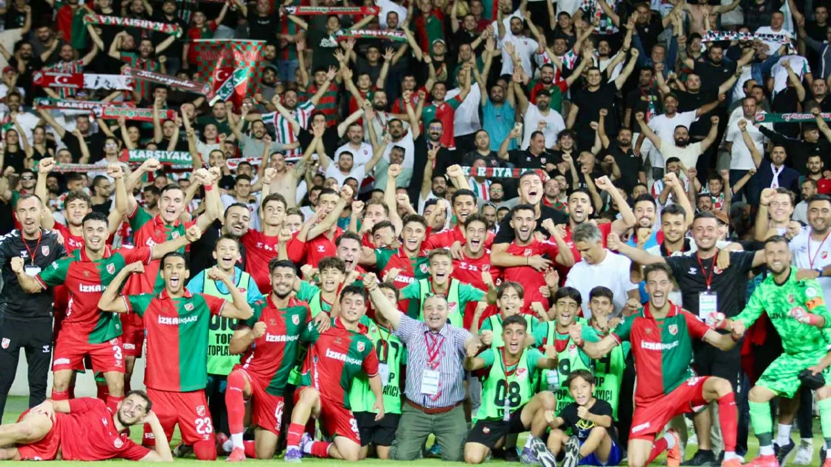 Kaf-Kaf, namağlup lider: Savunmasıyla göz kamaştırıyor  haberinin görseli