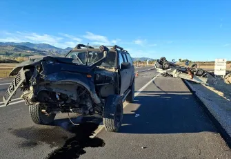 Kütahya'da kaza: Cip ile kamyonet çarpıştı