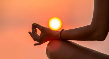 Mutluluk kimyasallarında patlama: Dopamin ve serotonin meditasyonla yükseliyor!