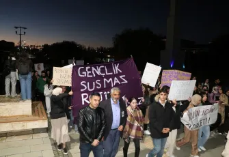 Rojin Kabaiş için eylemler 18’inci gününde: Baba Kabaiş’ten rektöre tepki