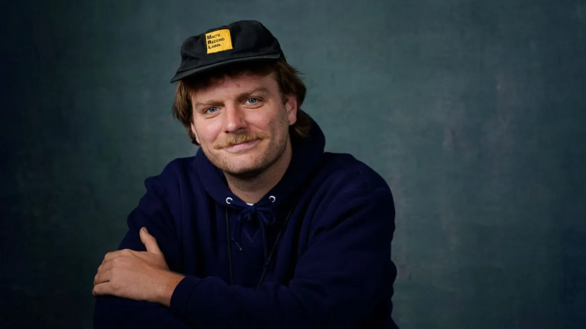 Dinleyicilerine sevindiren haber, İstanbul’da konser verecek: Mac DeMarco kimdir? haberinin görseli
