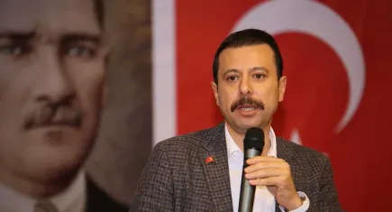Kaya’dan Tugay’a beddua tepkisi: İzmir’e beddua değil, hizmet gerekir!