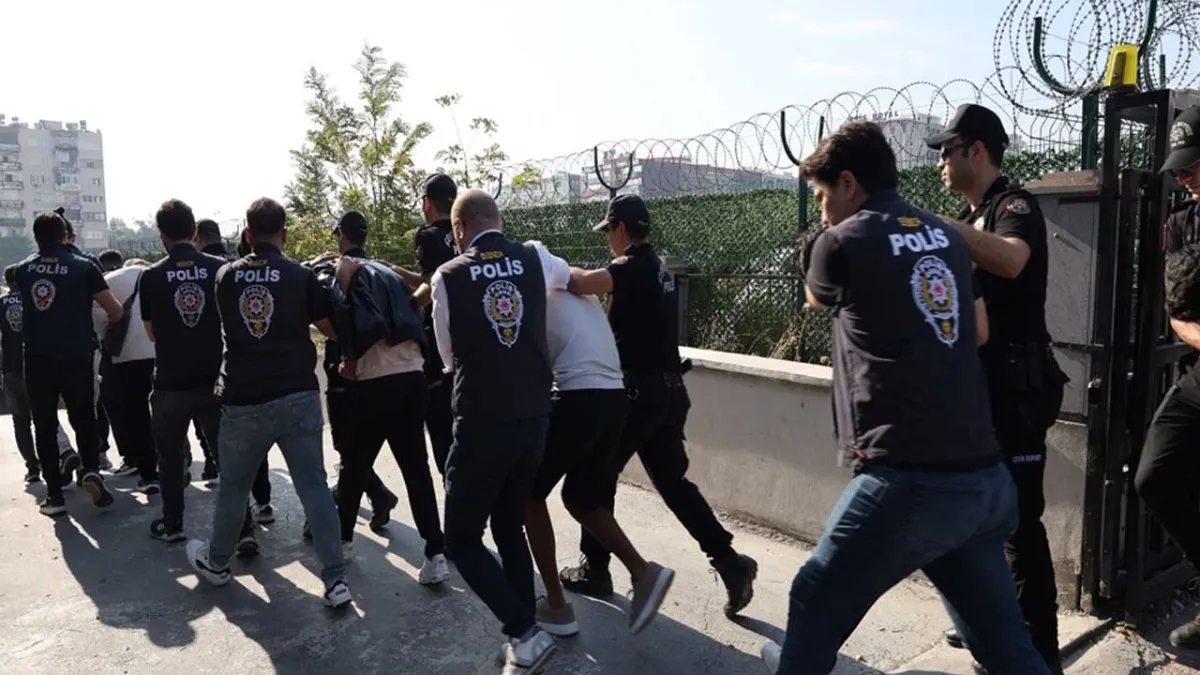 Mersin’de sahte loca bileti satışıyla dolandırıcılık: 5 tutuklama haberinin görseli