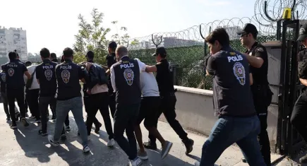 Mersin’de sahte loca bileti satışıyla dolandırıcılık: 5 tutuklama