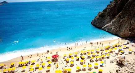 Türkiye'nin turizm geliri 2025'te 50 milyar doları geçti