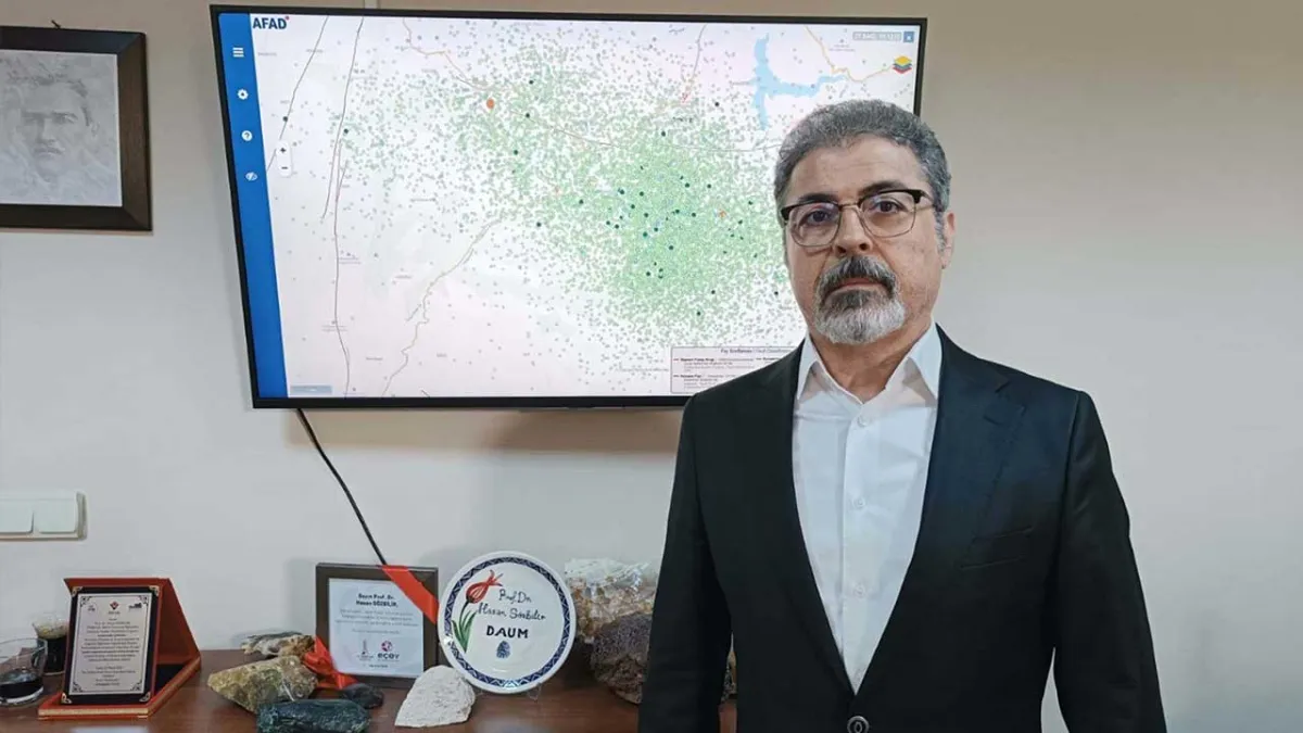 "Sındırgı’daki son depremde ağır hasarlı binalar oluştu, acilen boşaltılmalı" haberinin görseli