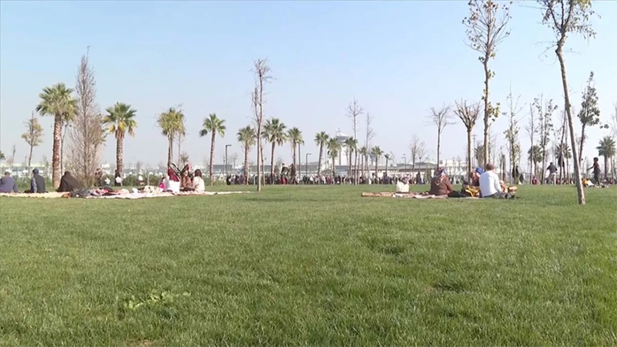 Atatürk Havalimanı Millet Bahçesi açıldı haberinin görseli