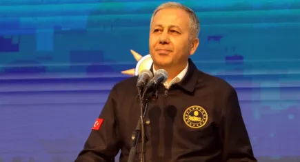 Bakan Yerlikaya'dan ilk kez açıklama: Gönüllü geri dönen Suriyeli sayısı 550 bini aştı!