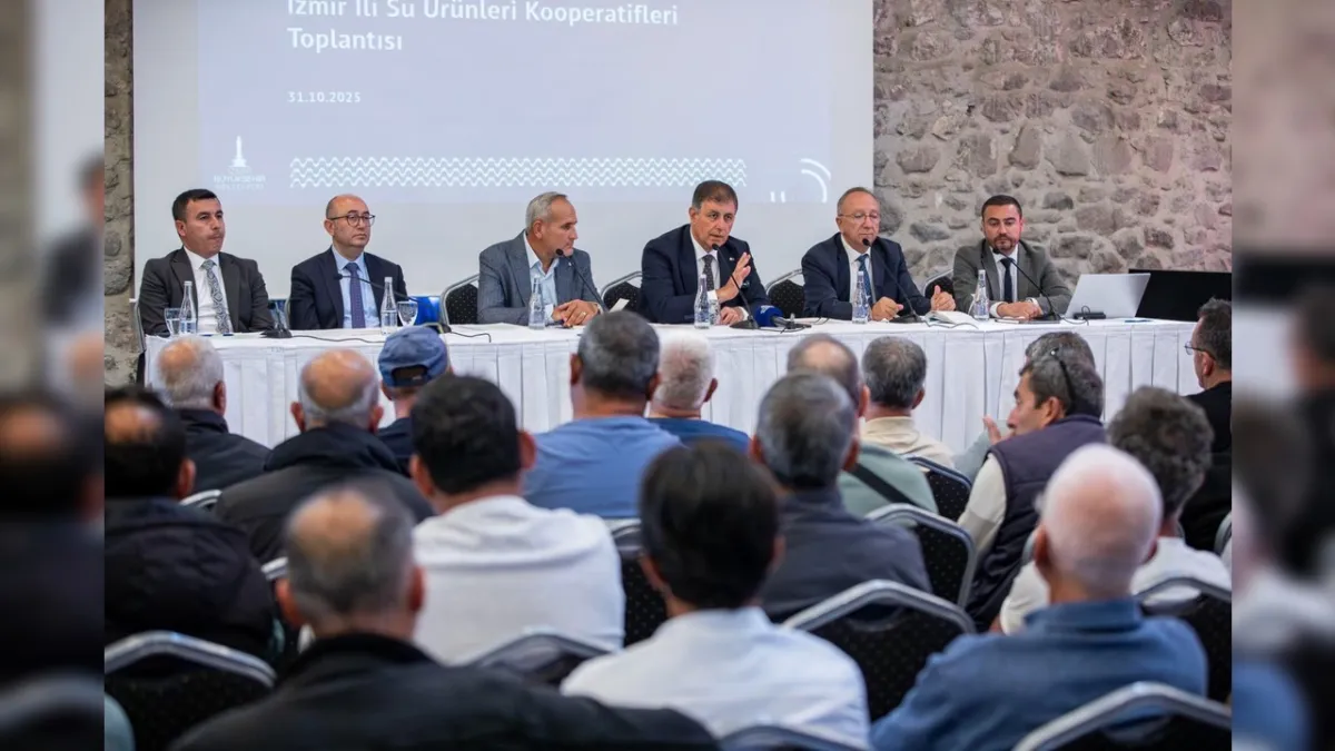 Başkan Tugay’dan su ürünleri kooperatiflerine destek haberinin görseli