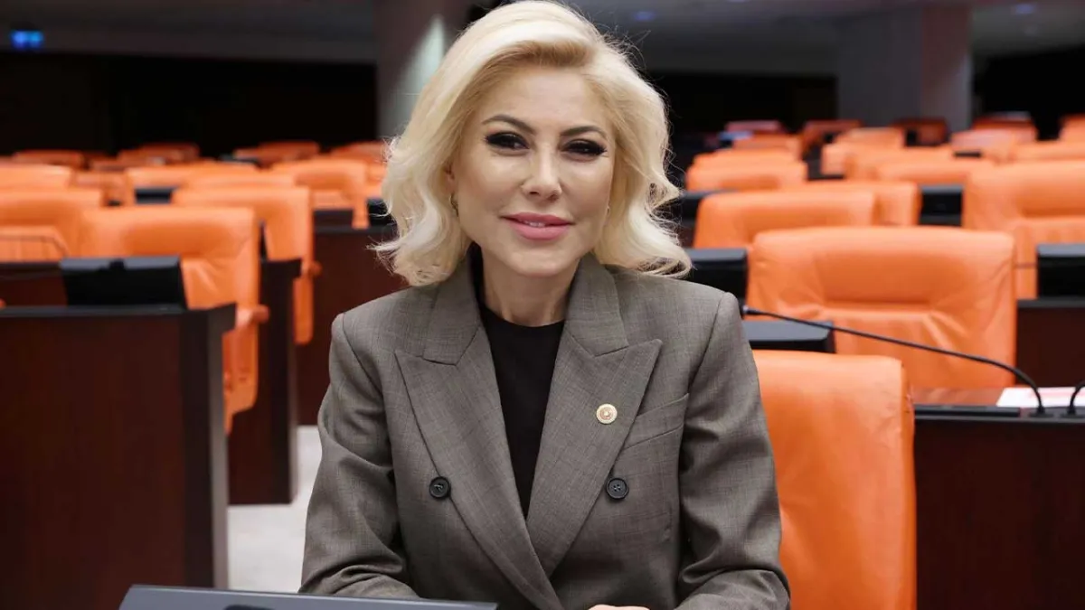 Bursalı’dan Karşıyaka’nın kuruluş yıl dönümünde özel mesaj: 102 yıllık gurur, emek ve sevda! haberinin görseli