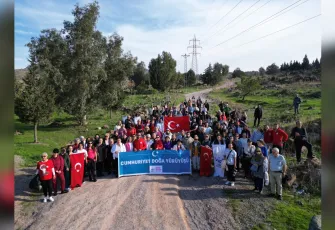 Çiğli’de Cumhuriyet coşkusu doğayla buluştu