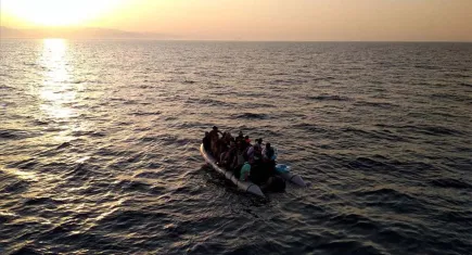 İzmir haber: Çeşme’de 5’i çocuk 27 düzensiz göçmen kurtarıldı