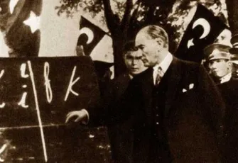 İzmirli belediye başkanlarından Harf Devrimi mesajı