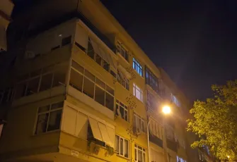 Kartal’da kolonlarında çatlaklar oluşan bina tahliye edildi