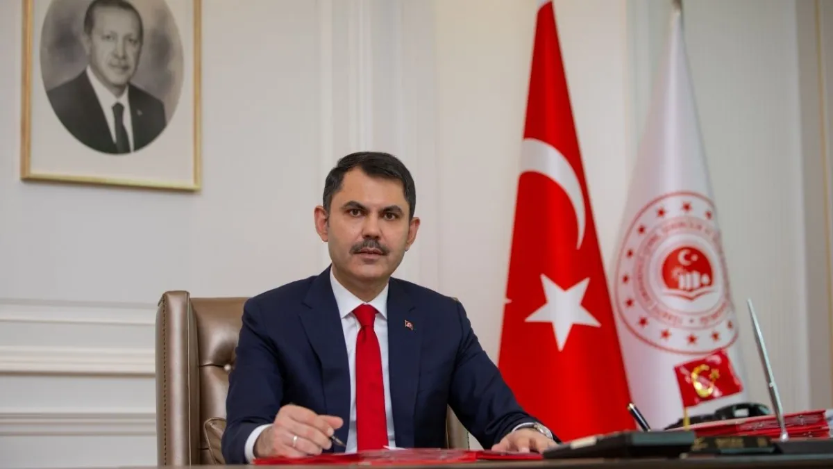 Sındırgı depremi sonrası kritik açıklama: 32 bin yapı tarandı! Bakan Kurum'dan 'hasarlı' konut sayısı ve inşaat sözü haberinin görseli