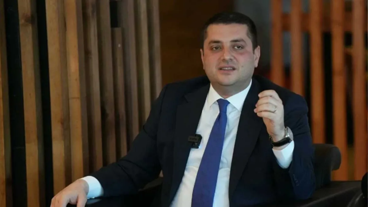 Torbalı’da belediyeye ait bank yakıldı: Başkan Demir’den sert tepki haberinin görseli