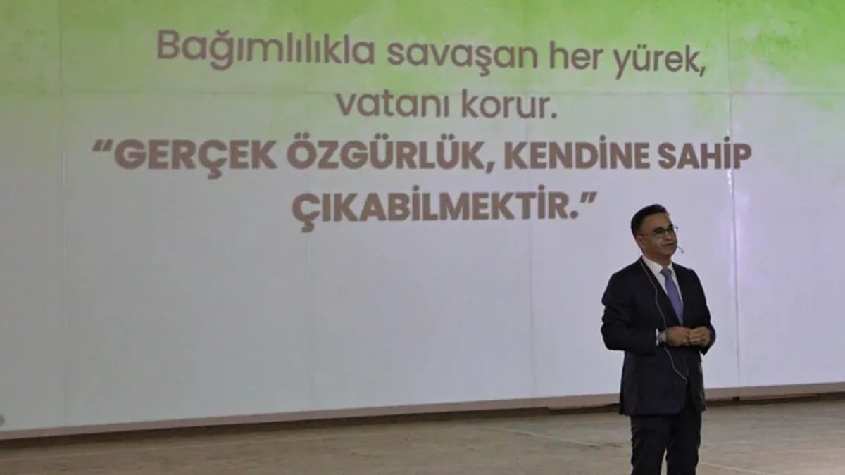 Yeşilay’dan Polis Akademisi’nde bağımlılıkla mücadele konferansı haberinin görseli