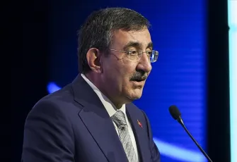 Yılmaz'dan olay sözlere sert tepki: "Sadece şahsına değil, meclisimizin itibarına yapılmıştır!"