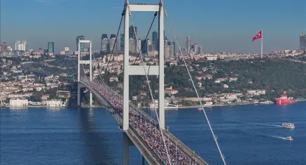 47. İstanbul Maratonu’nda erkeklerde Kenyalı Kilimo, kadınlarda Etiyopyalı Aderra zafere ulaştı