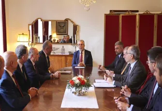 Bakan Işıkhan, Türkiye’nin Stockholm Büyükelçiliği’ni ziyaret etti