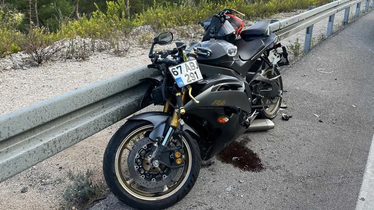 Bariyere çarpan motosikletin sürücüsü yaşamını yitirdi haberinin görseli
