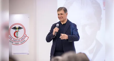 Başkan Tugay: Hekimlerin yapabileceği pek çok hizmet var 