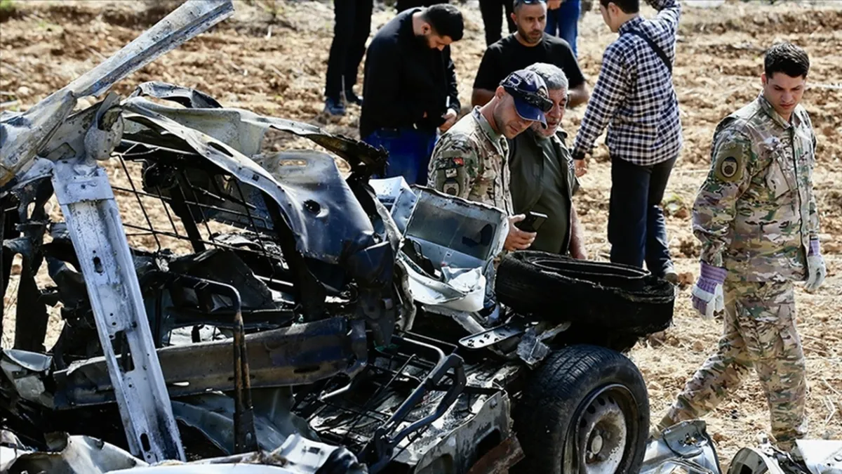 İsrail, Lübnan’ın güneyinde bir aracı İHA ile vurdu haberinin görseli