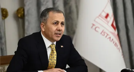 Kırmızı bültenle aranan kişiler Türkiye’ye getirildi